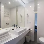 Ferry Apartmanhotel 4*