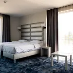 Aparthotel Ferry 4*